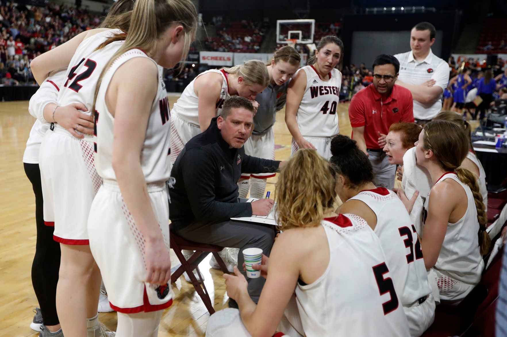 Montana Western takes on Oklahoma City in NAIA Championship